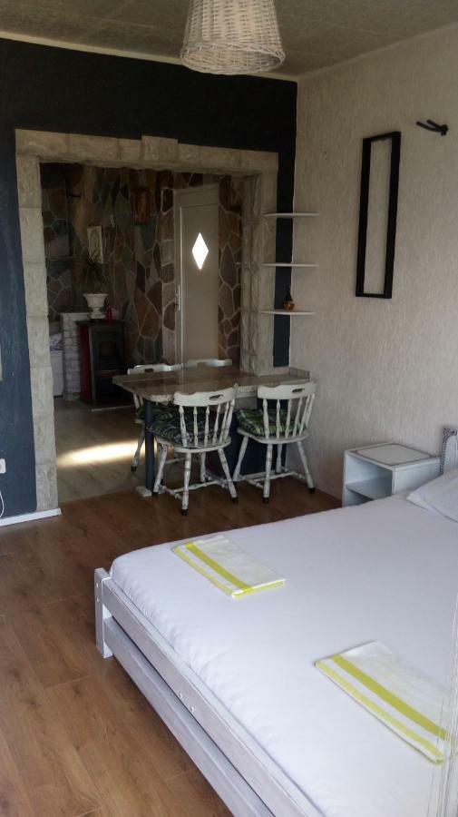 Apartmani Mira Senj  Esterno foto