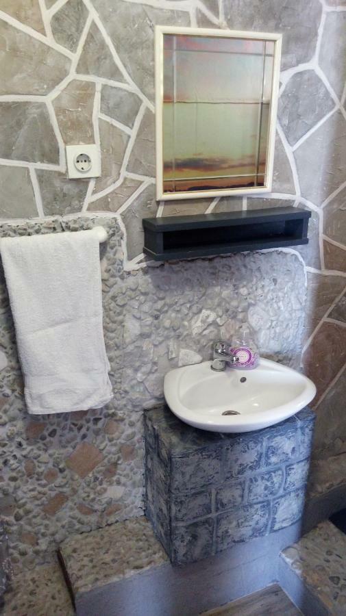 Apartmani Mira Senj  Esterno foto